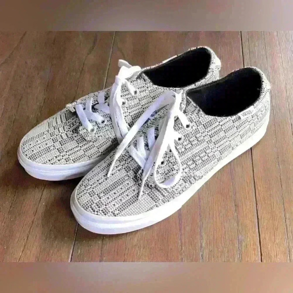 Vans Shoes - Vans Ultracush Camden Optical Woven Deluxe Womens Size 7.5 Black Cream Sneakers